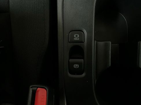 Used 2025 Toyota Corolla LE image 21