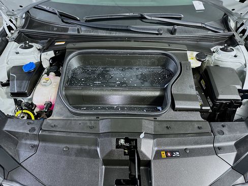 Used 2024 Hyundai Ioniq 6 SE image 34