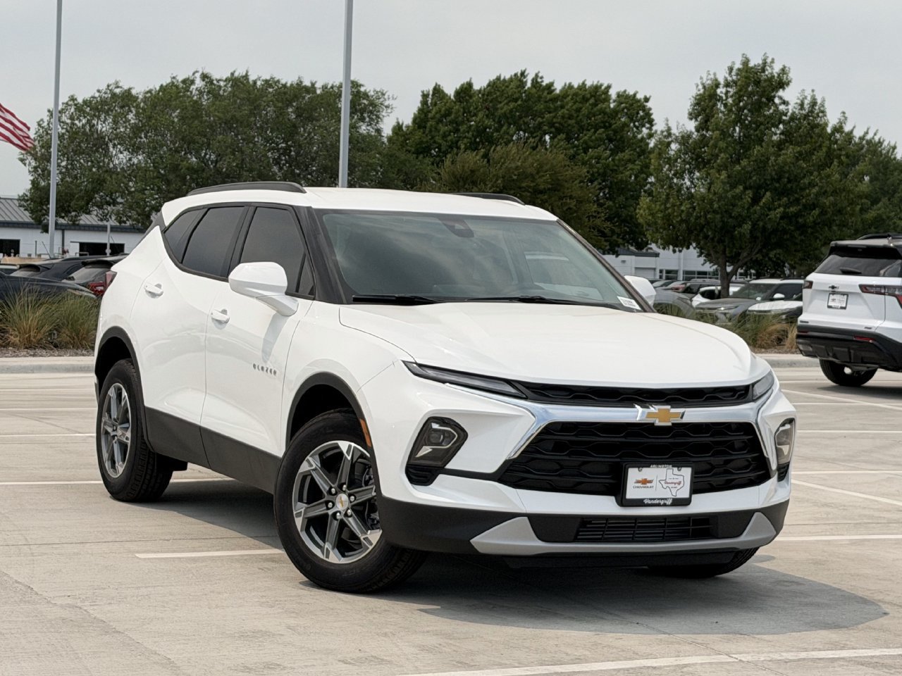 New 2026 Chevrolet Blazer LT w/ Convenience Package FWD image 2