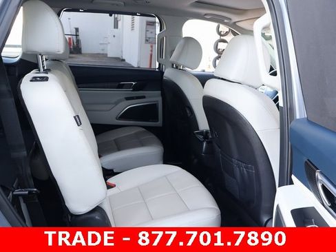 Used 2023 Kia Telluride SX image 20