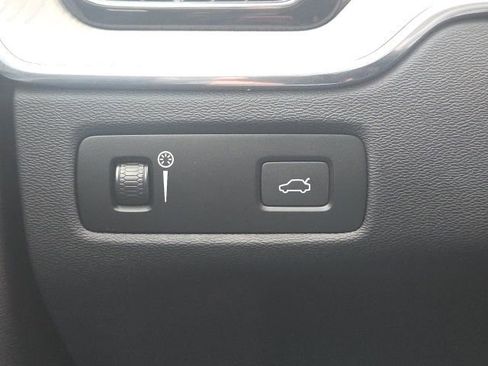 Used 2021 Volvo XC60 T5 Inscription image 35