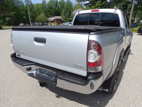 Used 2012 Toyota Tacoma 4x4 Access Cab SR5 image 8