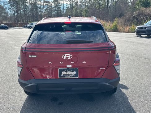 Used 2025 Hyundai Kona SEL image 6