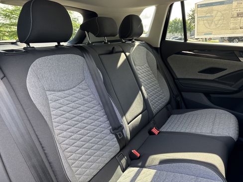 Certified 2026 Volkswagen Tiguan S FWD image 46