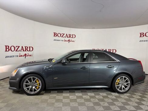 Used 2010 Cadillac CTS V RWD image 5