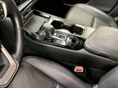 Used 2024 Lexus NX 250 image 16