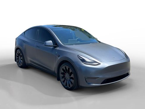 Used 2022 Tesla Model Y Performance AWD/4WD image 7