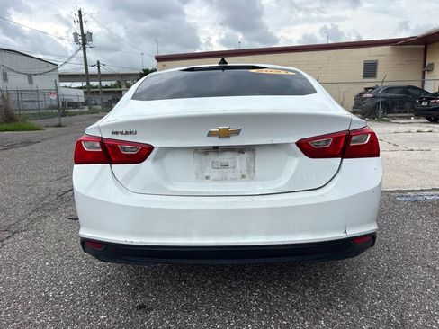 Used 2021 Chevrolet Malibu LS FWD image 4