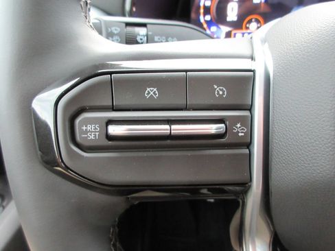 New 2026 Chevrolet Colorado LT w/ LT Convenience Package AWD/4WD image 24