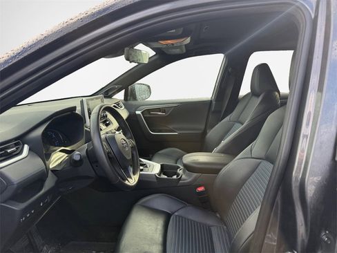 Used 2020 Toyota RAV4 XSE image 11