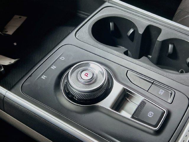 New 2027 Kia Carnival LXS FWD image 17