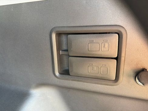 Used 2024 GMC Terrain AT4 w/ Tech Package AWD/4WD image 12