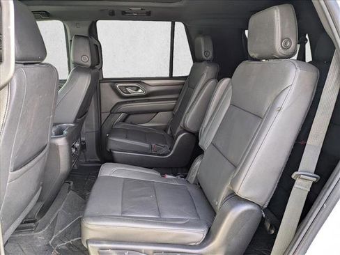 Used 2023 Chevrolet Tahoe Z71 w/ Luxury Package image 20