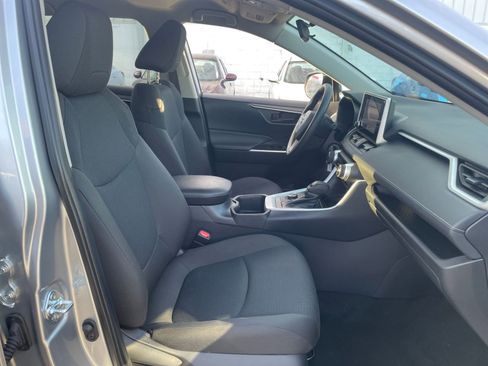 Used 2025 Toyota RAV4 LE image 35