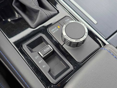 Certified 2025 Toyota Sequoia Platinum image 35