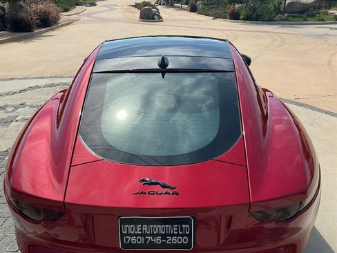 Used 2017 Jaguar F-TYPE R image 16