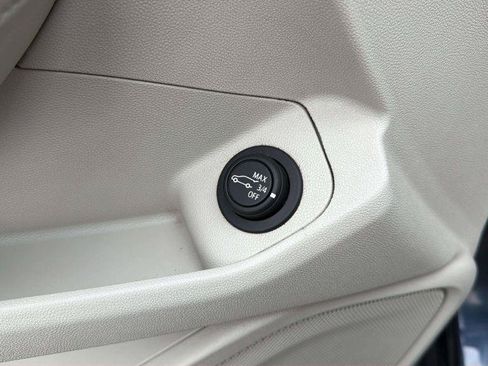 Used 2019 GMC Terrain Denali w/ Advanced Safety Package AWD/4WD image 29