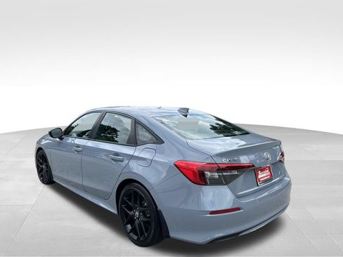 Used 2024 Honda Civic Sport image 3