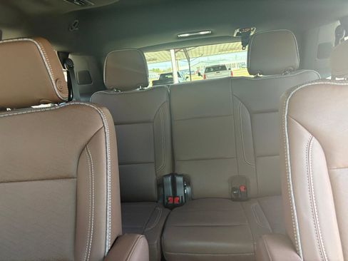 Used 2024 Chevrolet Tahoe High Country w/ Premium Package AWD/4WD image 24