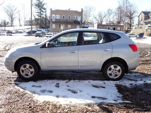 Used 2014 Nissan Rogue S image 4
