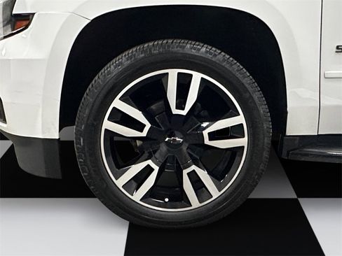 Used 2020 Chevrolet Suburban Premier image 14