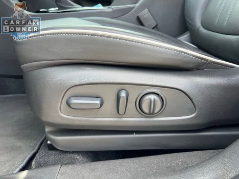 Used 2025 Buick Encore GX Avenir w/ Avenir Technology Package FWD image 9