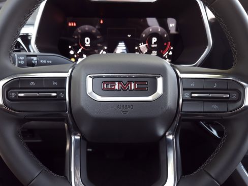 New 2026 GMC Canyon Elevation w/ Convenience Package image 21