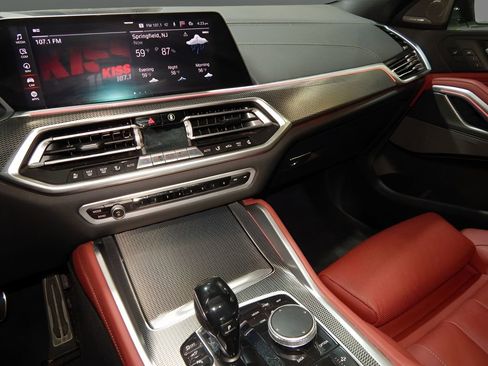 Used 2021 BMW X6 xDrive40i w/ M Sport Package AWD/4WD image 17