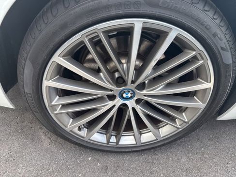 Used 2018 BMW 530e 530e iPerformance image 7