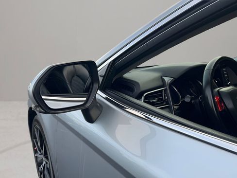 Used 2023 Toyota Camry SE image 10