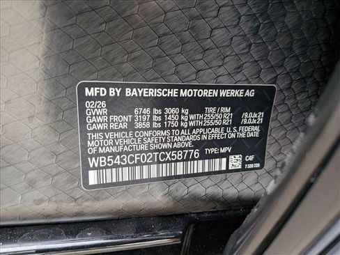 New 2026 BMW iX xDrive45 image 18