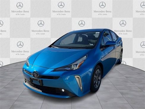 Used 2022 Toyota Prius L Eco image 6