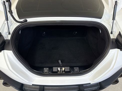 Certified 2023 Ferrari Roma Base image 26