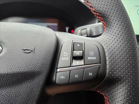 New 2025 Ford Escape ST-Line w/ Equipment Group 301A image 17