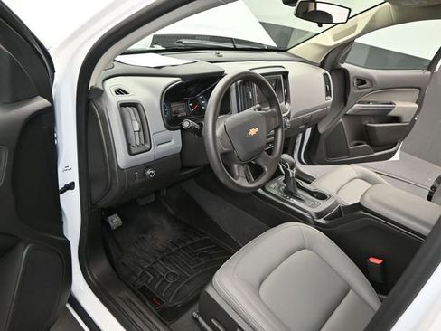 Used 2022 Chevrolet Colorado W/T image 6