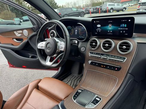 Used 2021 Mercedes-Benz GLC 300 4MATIC image 25