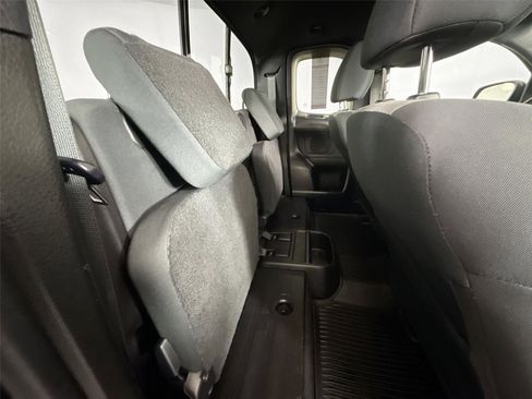 Certified 2022 Toyota Tacoma TRD Sport image 33