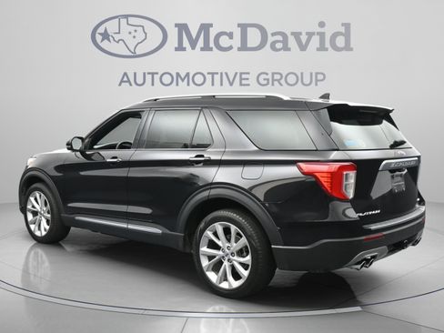 Used 2023 Ford Explorer Platinum w/ Technology Package AWD/4WD image 6