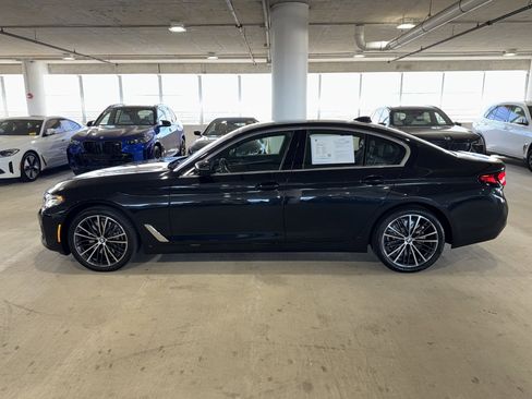 Used 2023 BMW 540i w/ Premium Package image 5