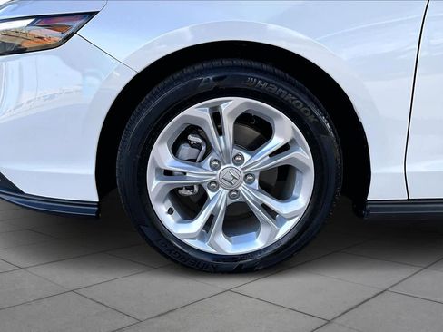 Used 2023 Honda Accord LX image 9