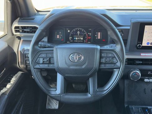 Used 2025 Toyota Tacoma SR5 image 15