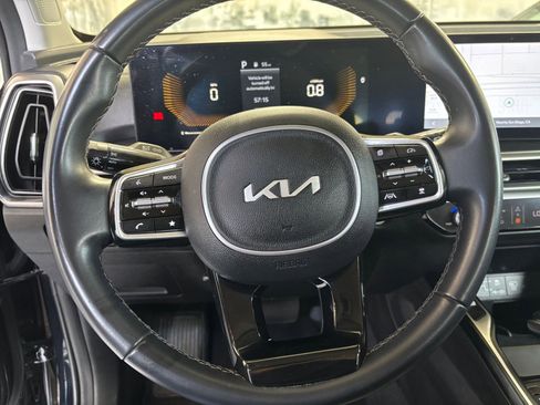 Used 2024 Kia Sorento S FWD image 30