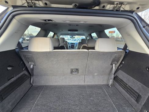 Used 2007 GMC Acadia SLE w/ Preferred Package image 16