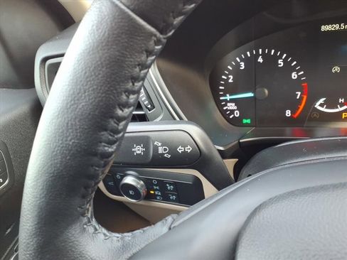 Used 2020 Ford Escape SEL image 26