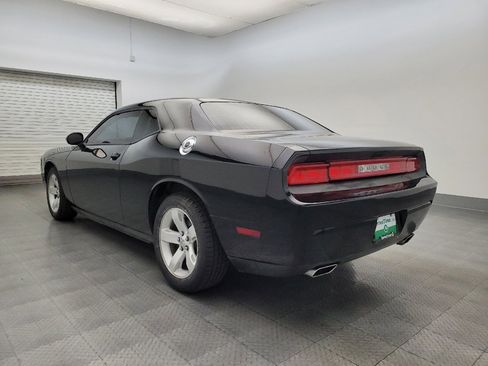 Used 2013 Dodge Challenger SXT image 5