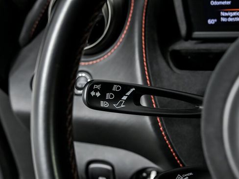 Used 2018 McLaren 720S RWD image 32