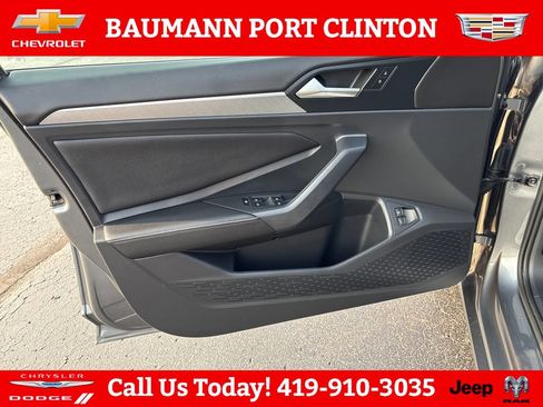 Used 2022 Volkswagen Jetta SE FWD image 10