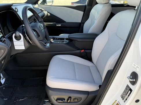 New 2026 Lexus TX 350 AWD image 17