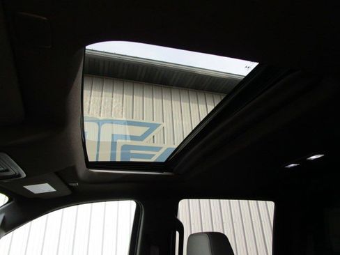 Used 2021 Chevrolet Silverado 1500 LTZ w/ LTZ Premium Package image 15