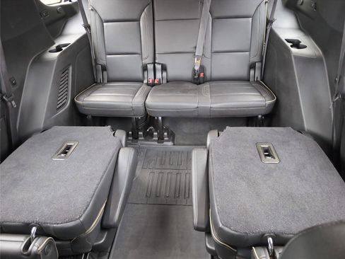 Used 2021 GMC Yukon SLT w/ SLT Luxury Plus Package image 28